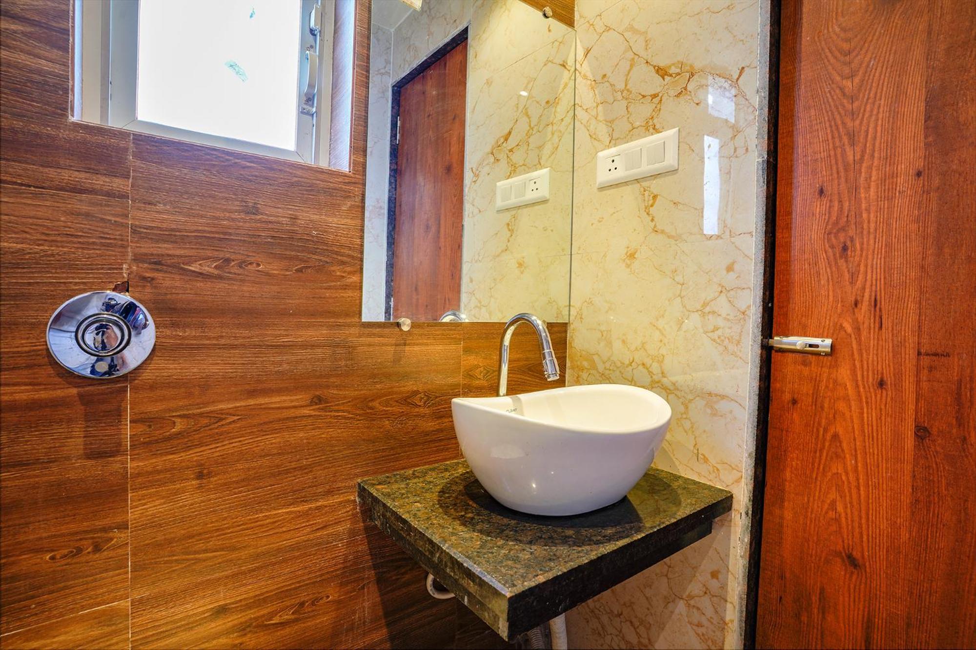 Fabexpress Super 7 Inn - Nr Rabale Station Navi Mumbai Kültér fotó