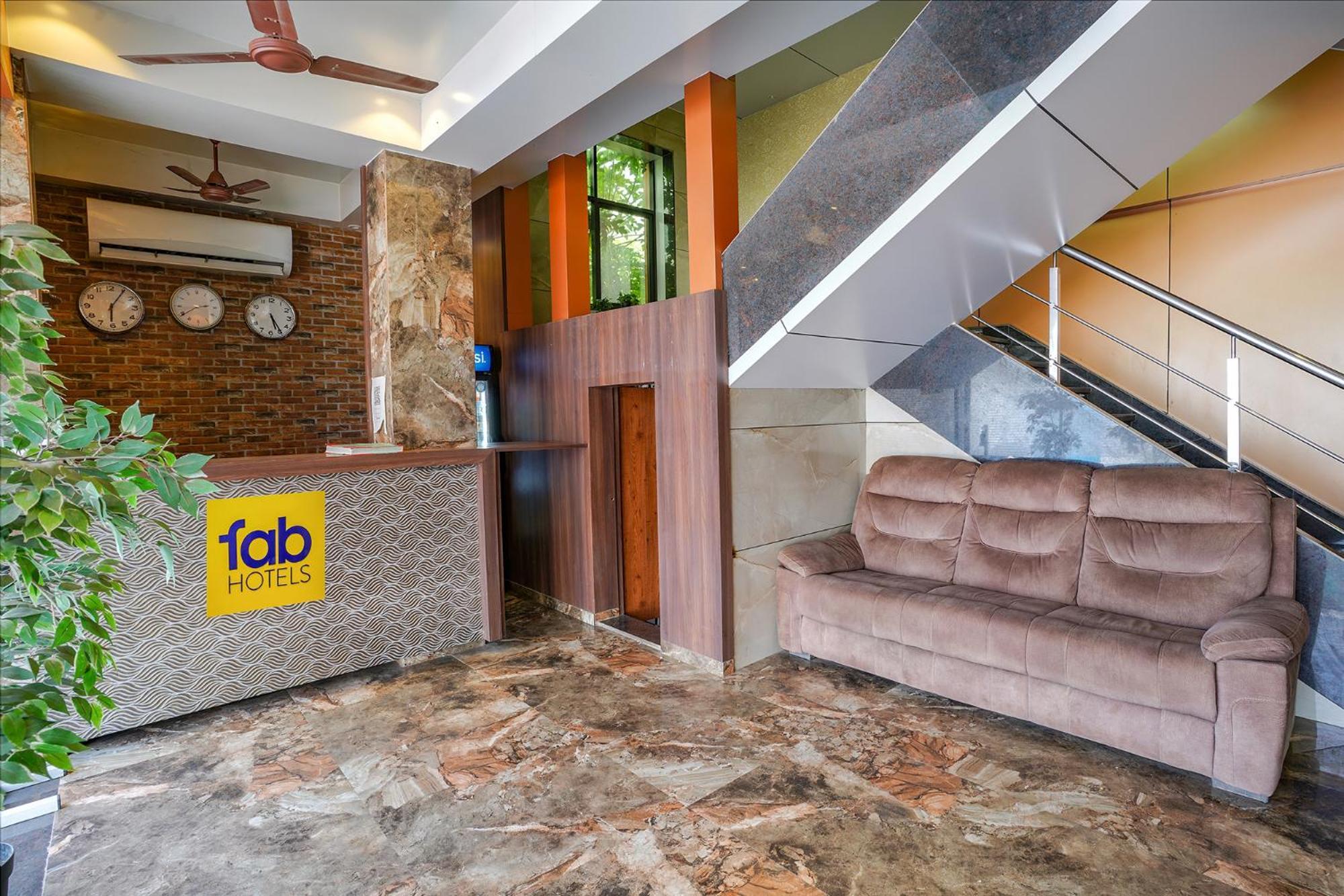 Fabexpress Super 7 Inn - Nr Rabale Station Navi Mumbai Kültér fotó