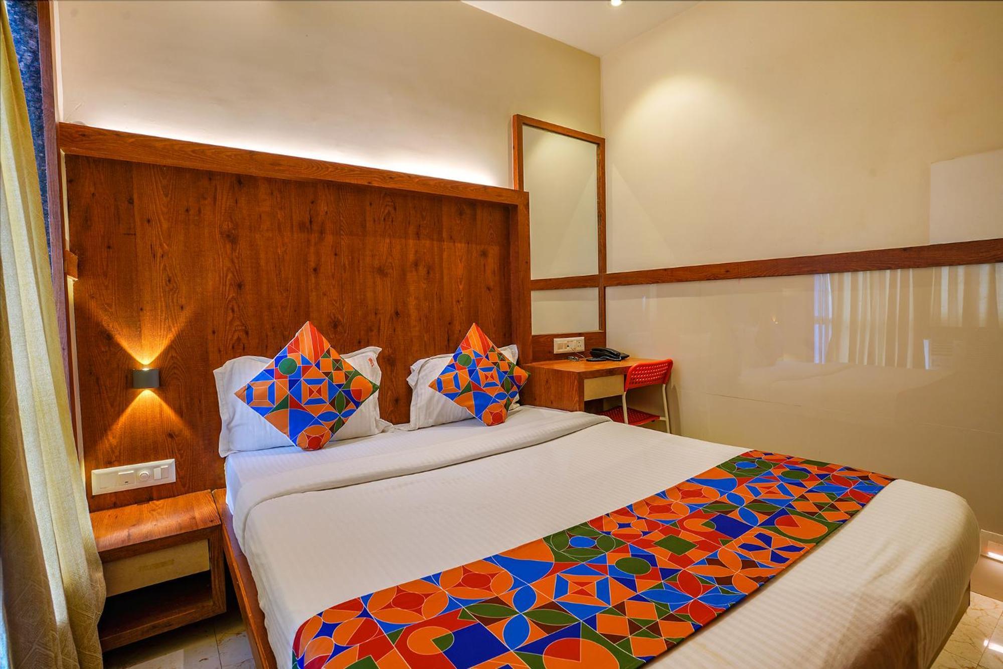 Fabexpress Super 7 Inn - Nr Rabale Station Navi Mumbai Kültér fotó