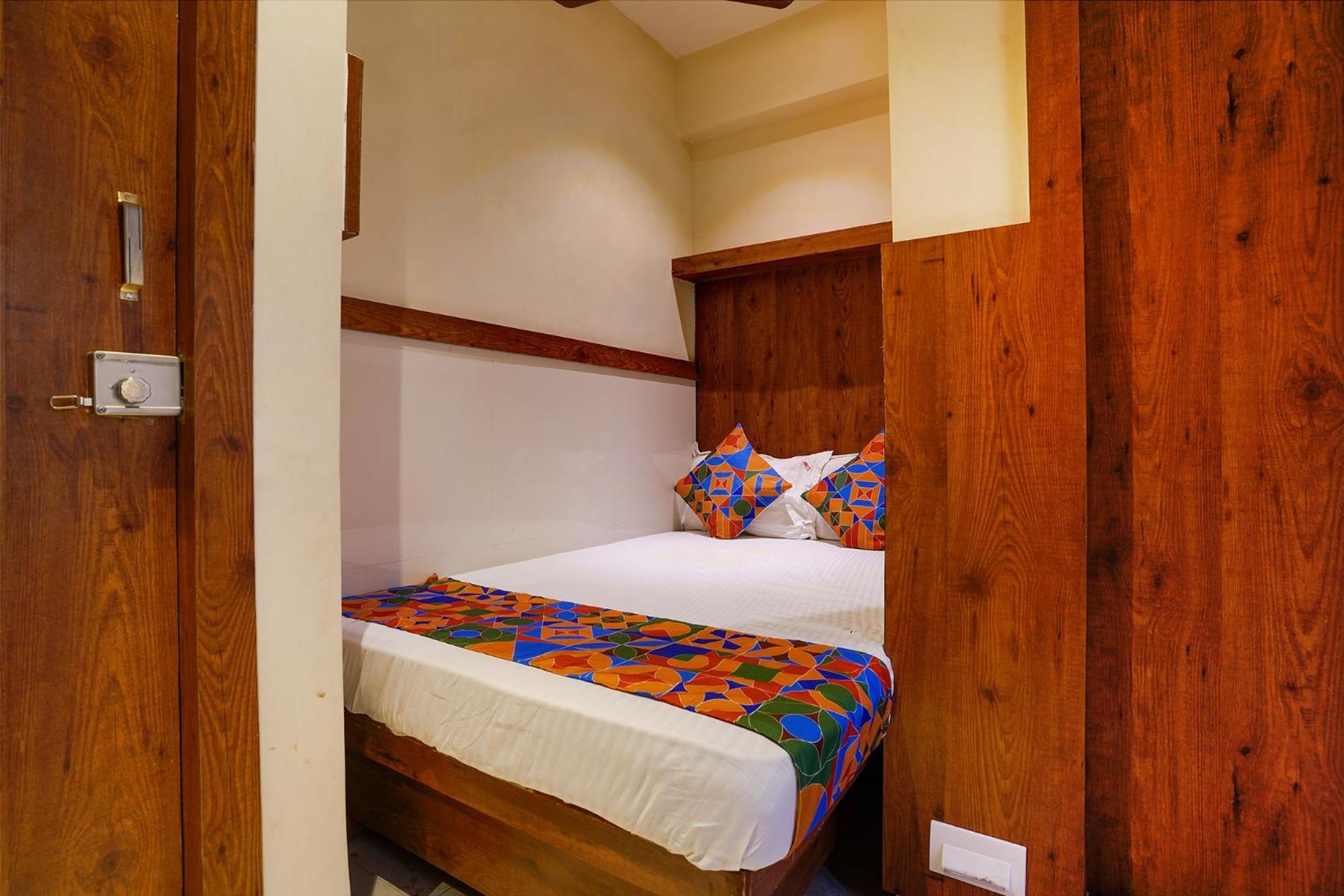 Fabexpress Super 7 Inn - Nr Rabale Station Navi Mumbai Kültér fotó